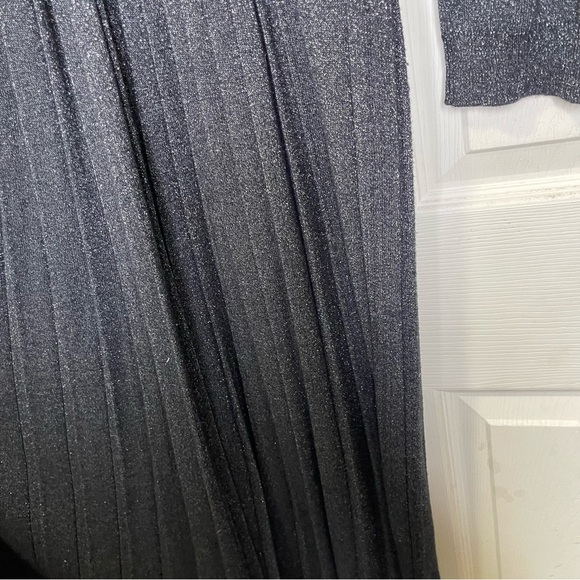 Kate Spade Black Silver Metallic Pleated Crepe Wrap Sweater Dress - Size Medium - Picture 3 of 8